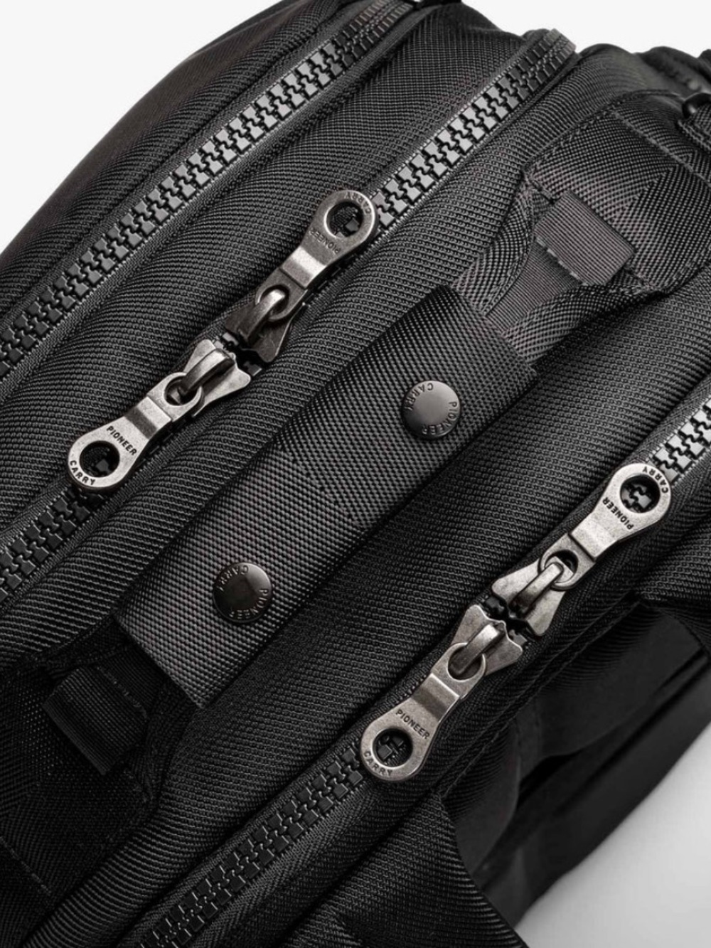 Pioneer Black Men's Travel Backpack NEW with tags - Picture 8 of 14